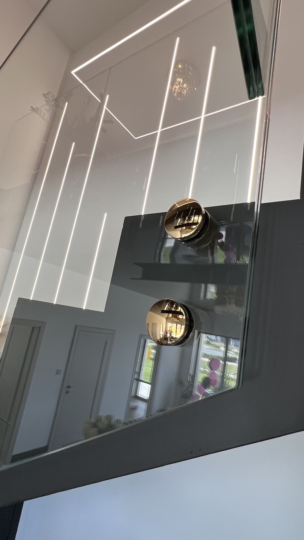 balustrady-brodnica-stal-w-połączeniu-ze-szkłem